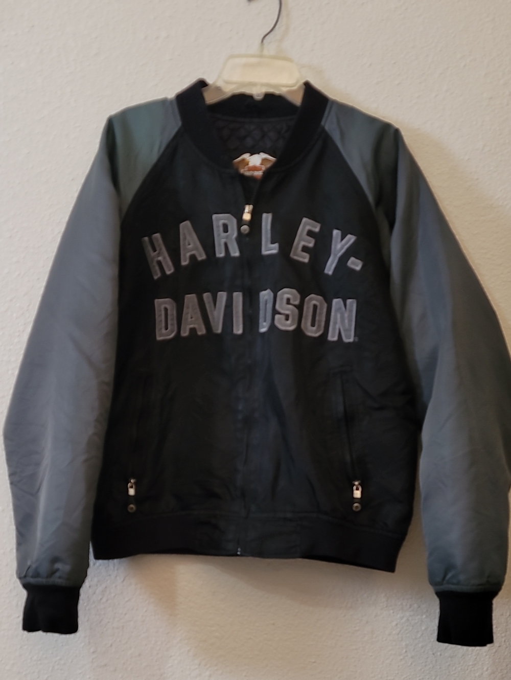 Harley-Davidson Black Jacket with Gray Sleeves